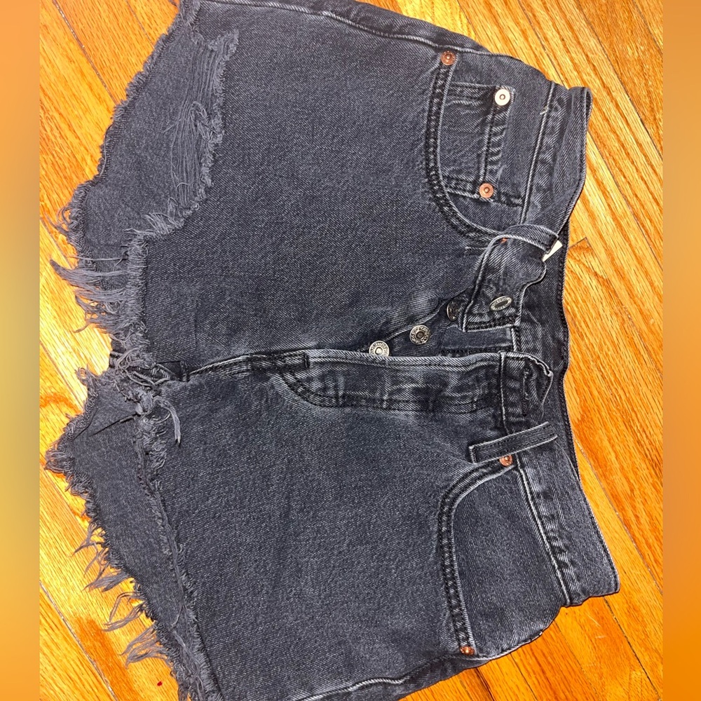 NWOT LEVIS 501 SHORTS